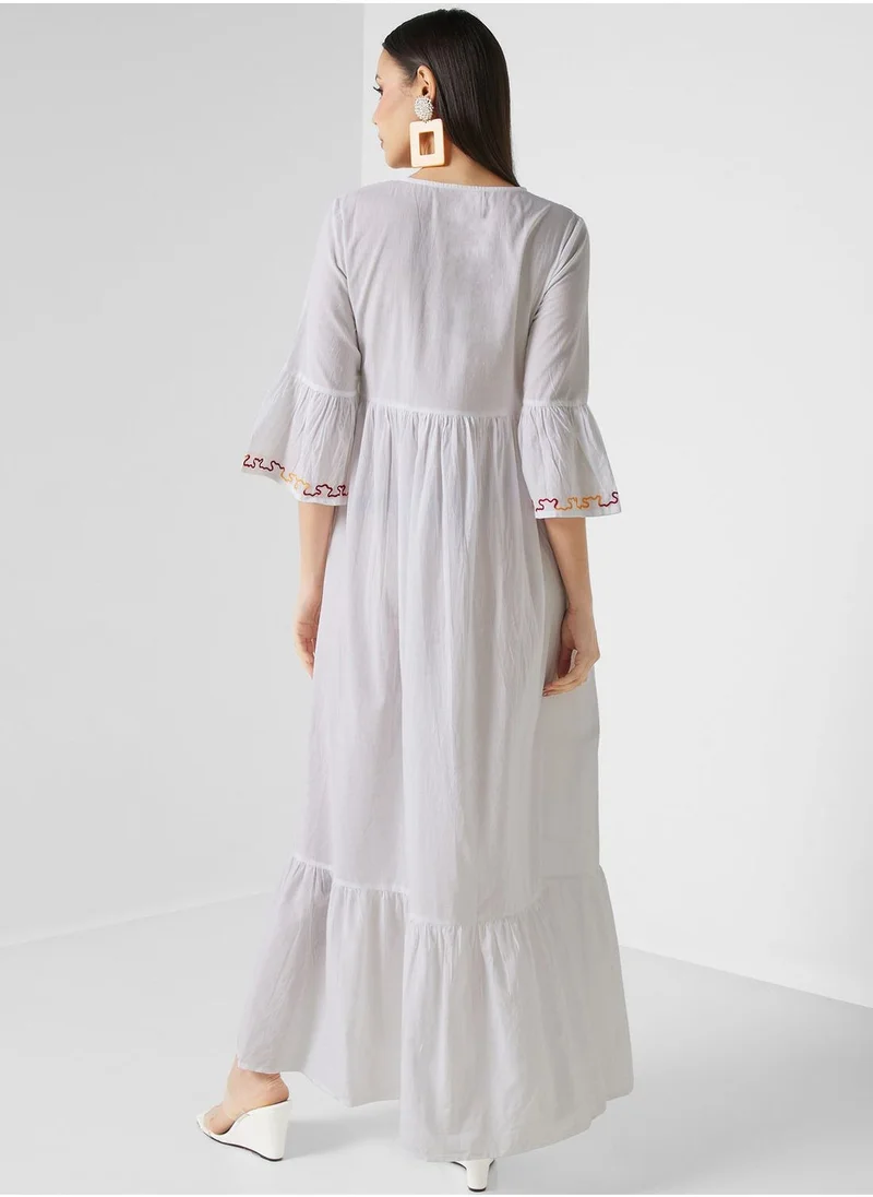 ARABIAN CLOSET Embroidered Tiered Jalabiya