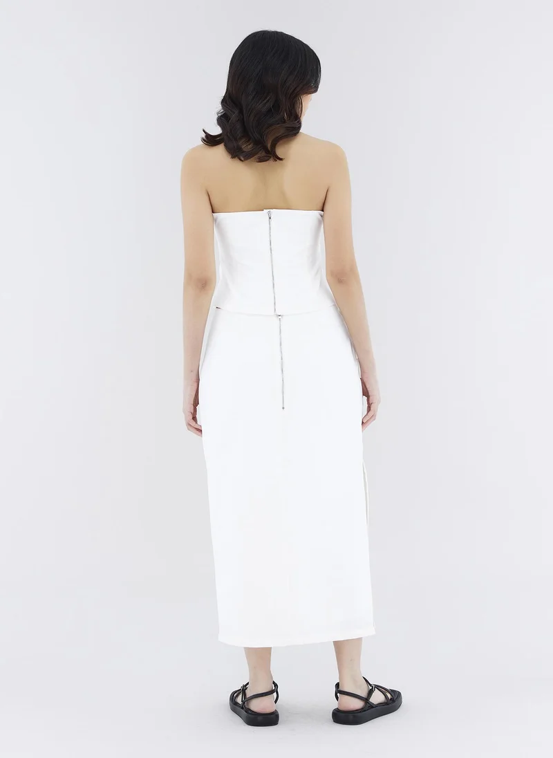 ذا اديتورز ماركت Ammos Mid-Rise Side Ruch Skirt