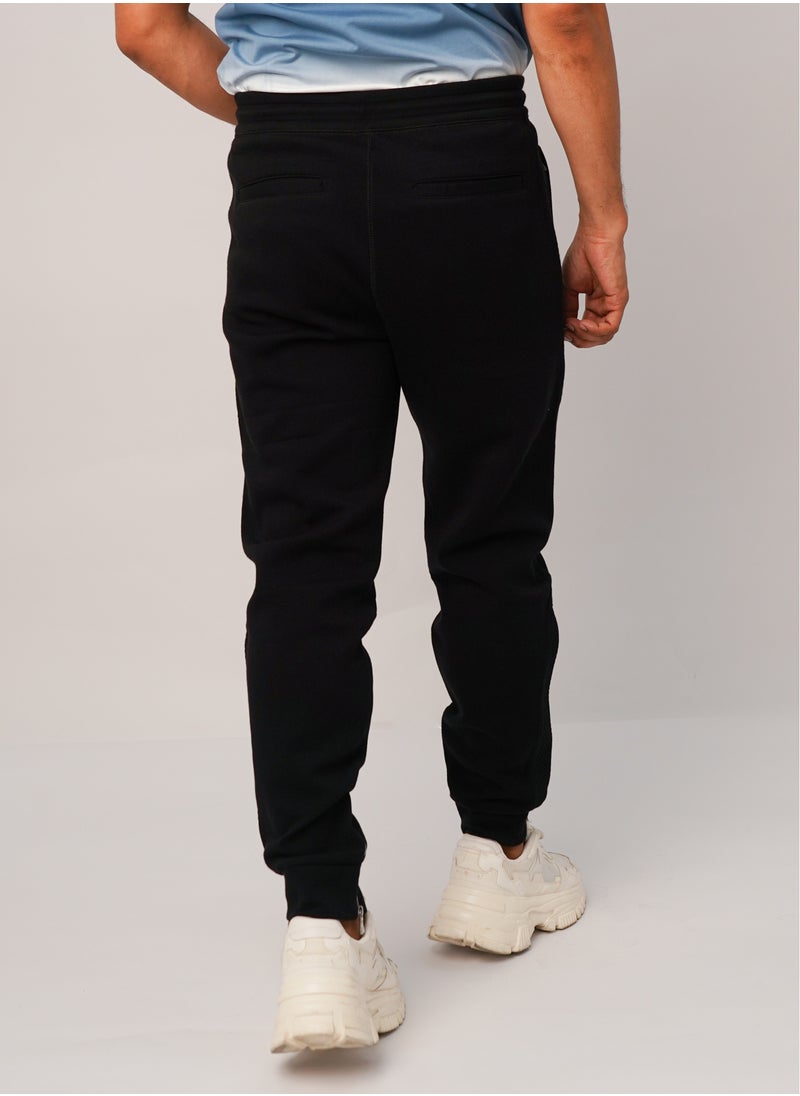 JACK & JONES Men’s  Elasticated Waist Zipper Pockets Joggers Pant in Black  - Image 3