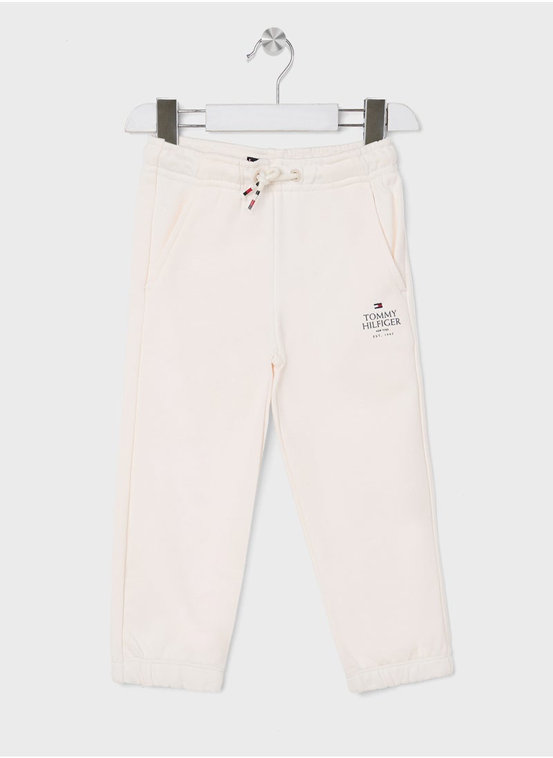 Kids Logo Sweatpants - pzsku/Z522CAAFD49CC19AD18DBZ/45/_/1727069527/f1b91a09-93b4-41aa-8b99-523d14fc9159