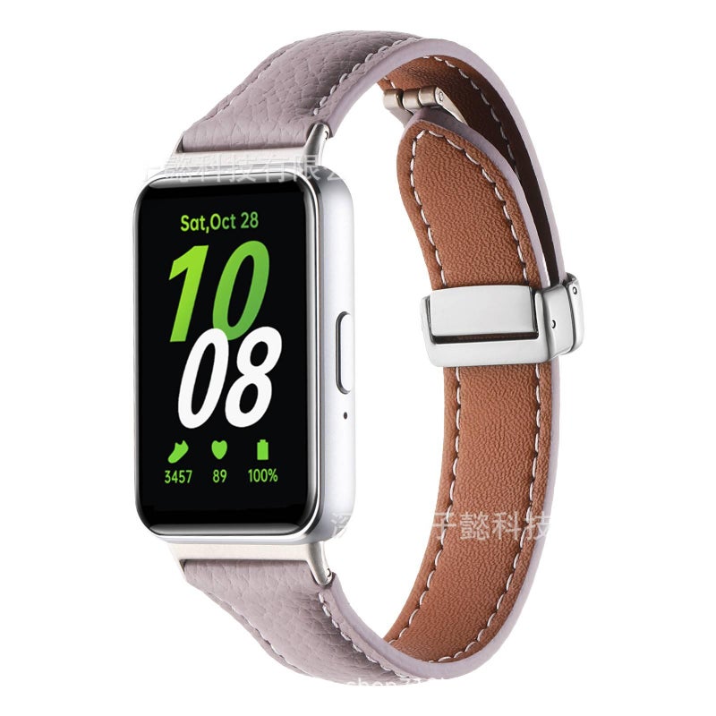 سوار ساعة ذكية سوار جلدي كلاسيكي متوافق مع Samsung Galaxy Watch بملاءمة قابلة للتعديل وحزام بديل باللون أبيض قابل للتعديل - Image 5