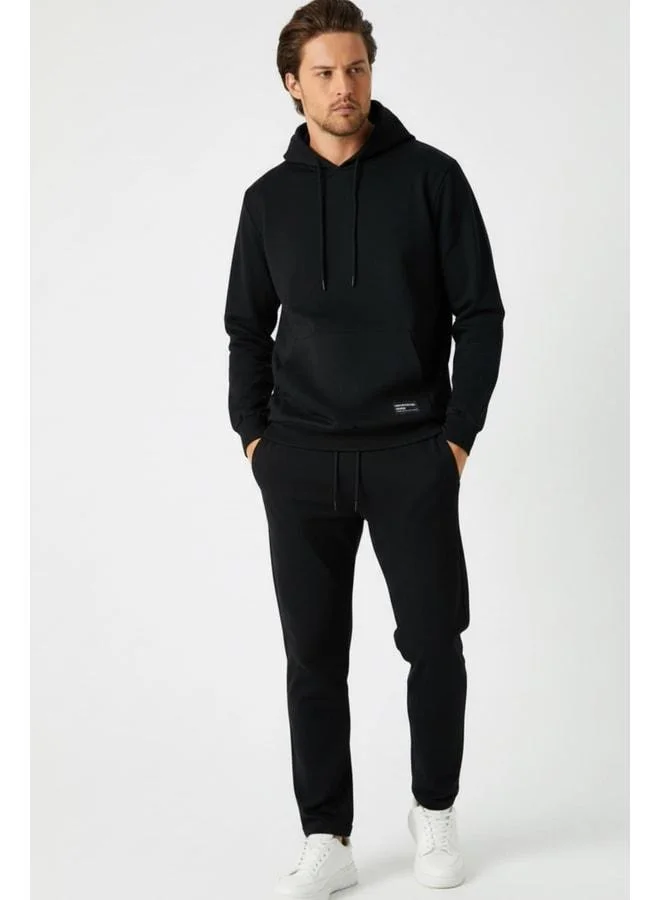 mmetalic Black Regular Fit Hooded Pocket Sweatshirt and Straight-Leg Men’s Tracksuit Set.