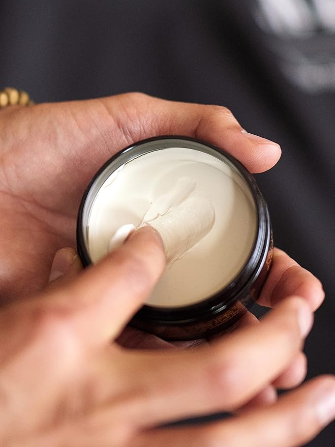 American Crew Texturising Matte Clay with Medium Hold and Low Shine Gifts for Men for Control and Definition NonGreasy formula Hair Styling for Men 85 g - Image 5