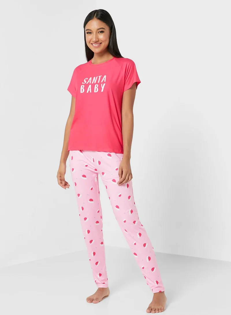 Loungeable Round Neck T-Shirt & Pyjama Set