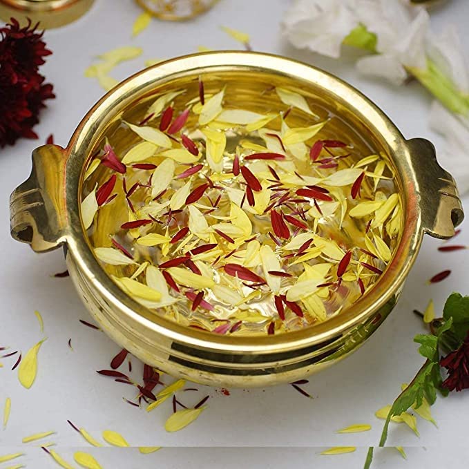 BUYERWELL Plain Brass Decorative Urli/Uruli 10 Inch Handcrafted Bowl for Floating Flowers Home Office Wedding Decor Vastu Puja Gift, 2000 ML - Image 1