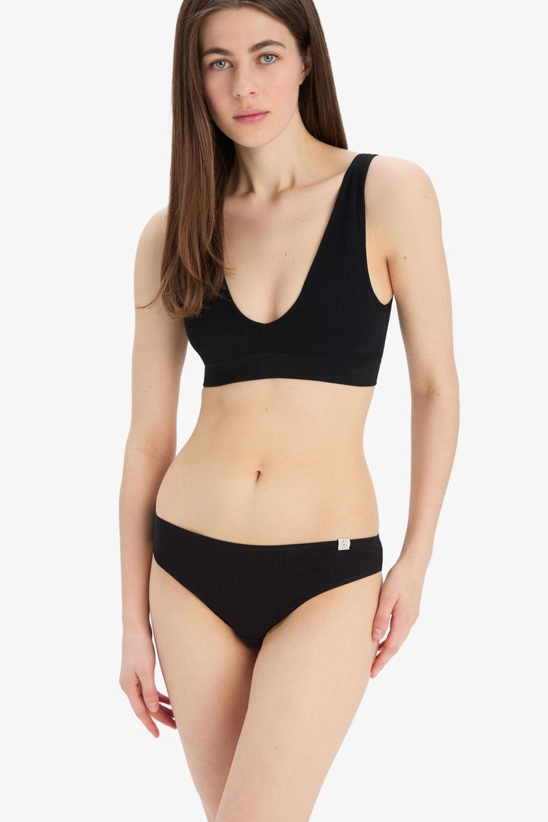 DeFacto Woman Fall in Love Removable Padded Seamles Bra - Image 2