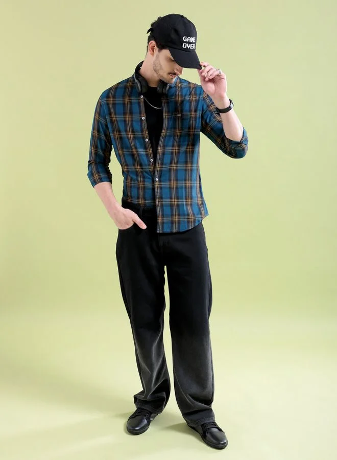 ذا انديان كراج كو Men Regular Fit Checkered Full Sleeves Cutaway Collar Casual Shirt