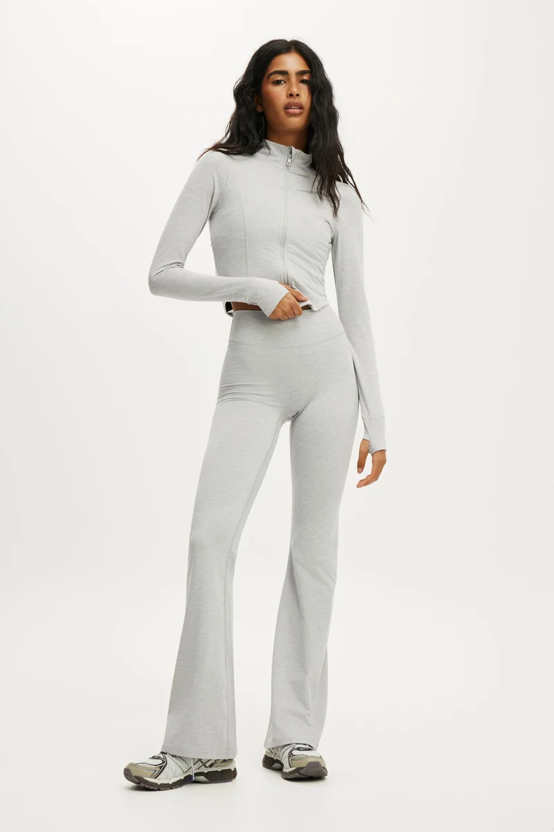 كوتون اون ULTRA SOFT CONTOUR FLARE