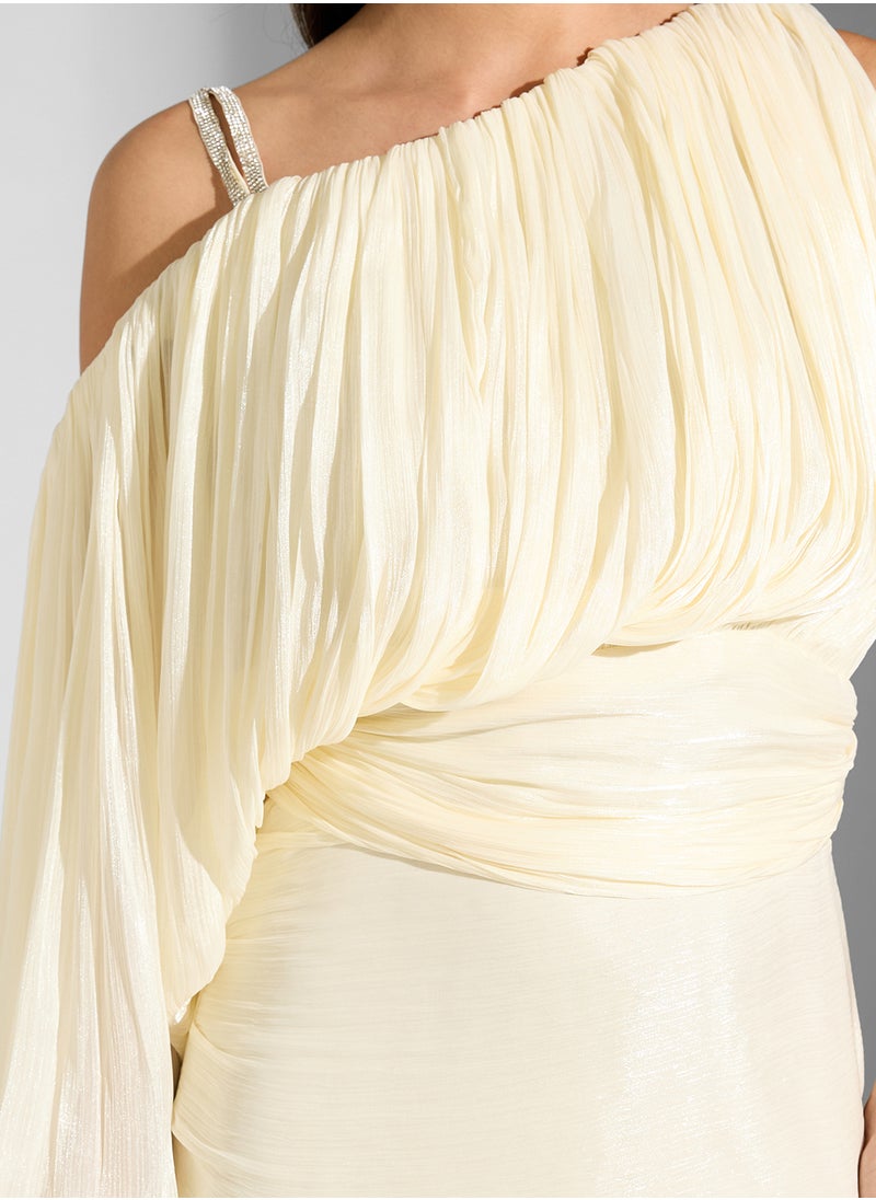Namshi x One Shoulder Drapped Dress With Crystal Strap  - Image 4