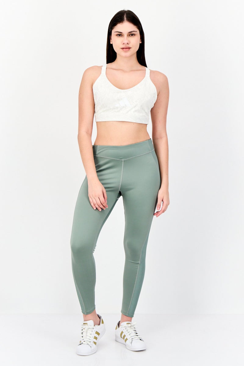 Adidas حمالة صدر رياضية مبطنة بشعار العلامة التجارية للنساء، أبيض فاتح - Image 4