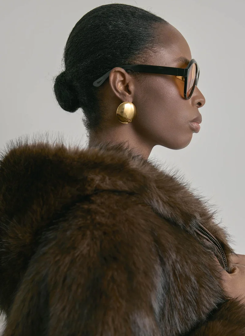 Chunky round golden earrings