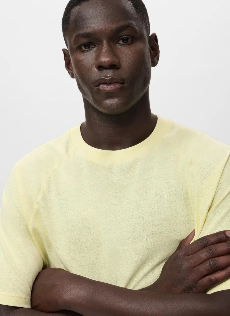 Mango Man  Relaxed-fit cotton-linen t-shirt for Men | Best Price UAE