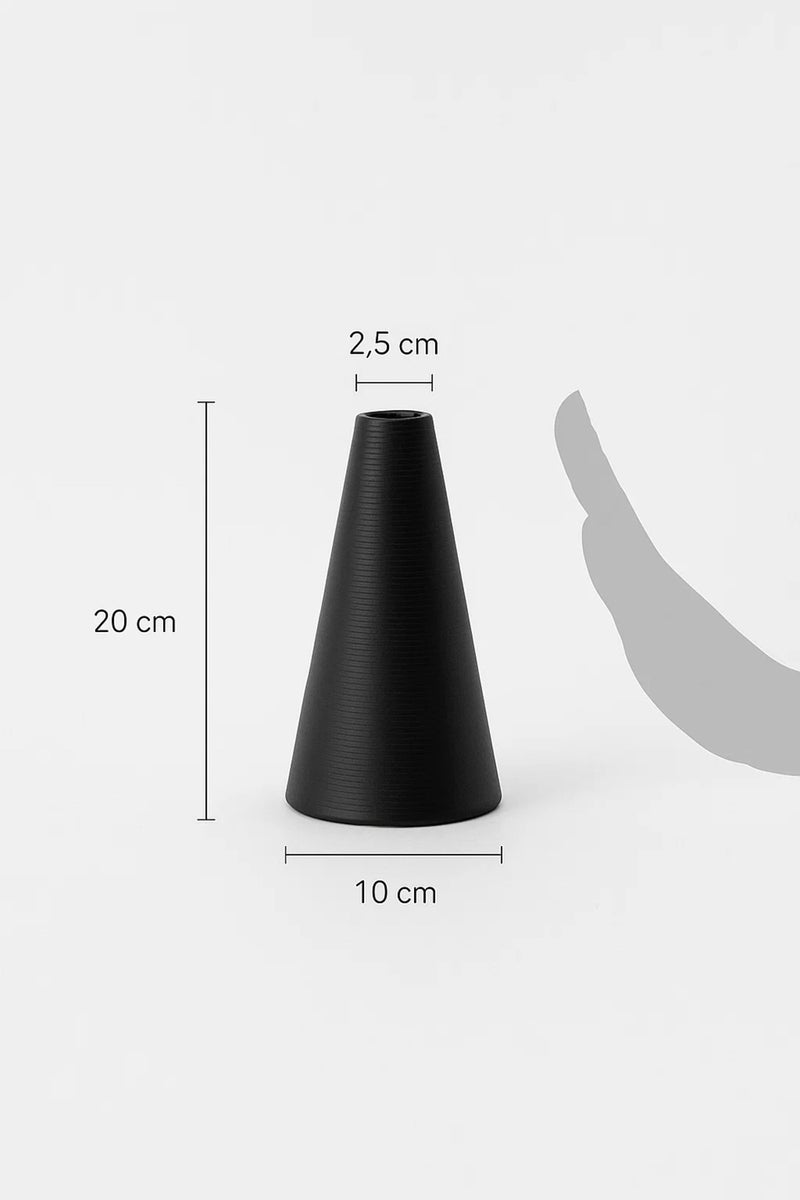 ماريا هومز مزهرية سيراميك مخروط أسود غير لامع – مزهرية زهور عصرية بسيطة لديكور المنزل - Image 5