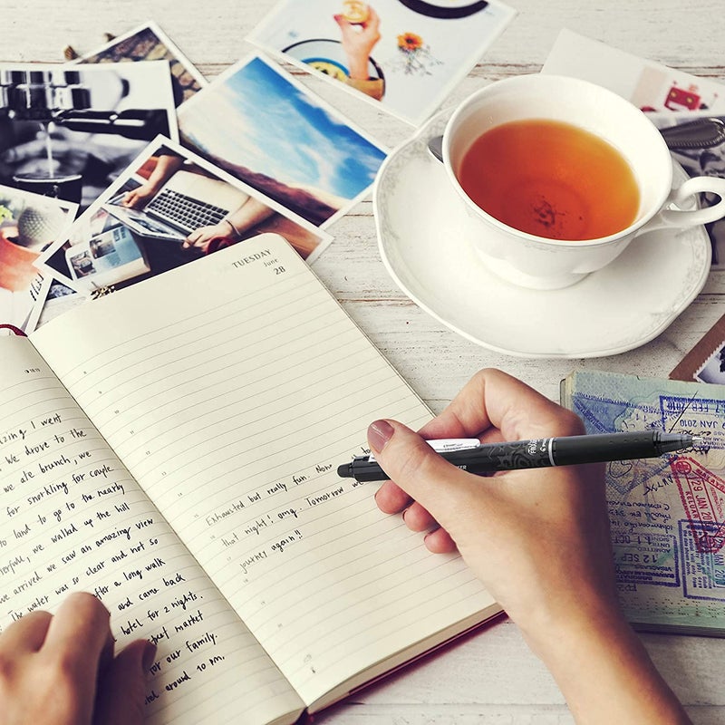 PILOT أقلام جيل قابلة للمسح من بايلوت FriXion Clicker، نقطة عريضة (1.0 مم)، حبر أزرق، عبوة 12 - قابلة لإعادة التعبئة، أقلام كتابة سلسة للاستخدام في المدرسة، والتدوين، والمكتب - Image 2