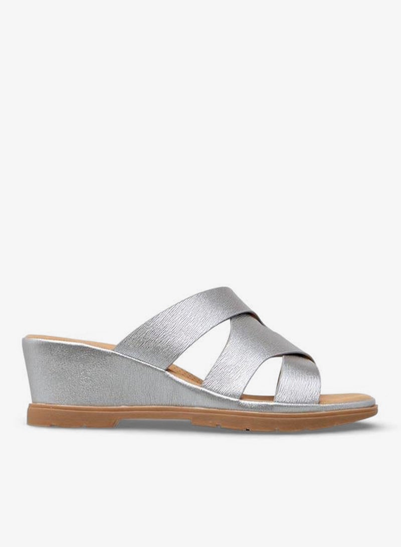 فلورا بيلا من شو إكسبرس صنادل مريحة بكعب إسفين للنساء من فلورا بيلا - مجموعة رمضان - Image 1