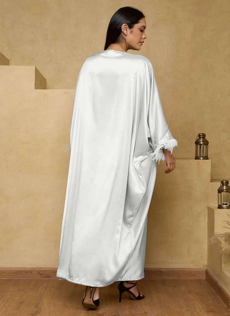 كوتور لابس Ivory Feather Detail Abaya with Sheila