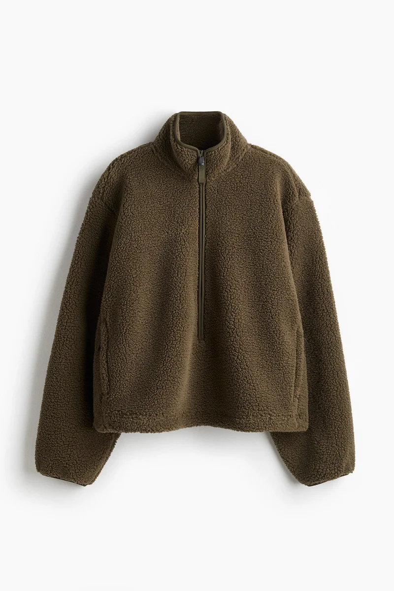 اتش اند ام بلوزة رياضية من نسيج تيدي