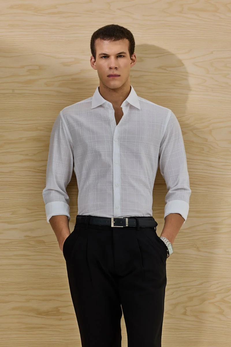 SNITCH Slim Fit Cotton Textured White Shirt