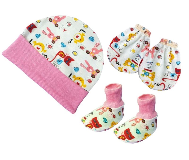First Kick New Born Baby Gift Set Combo Pack,Pink for Baby Boys and Baby Girls Pack of 11 - Image 4
