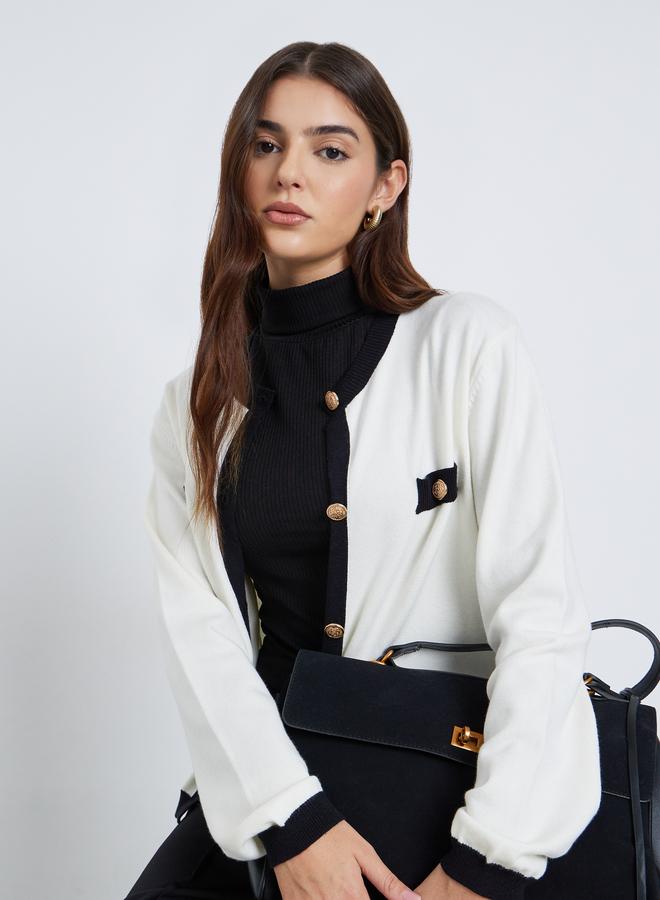 ستايلي كارديجان بقصة عادية مع تفاصيل مُتباينة - Image 1