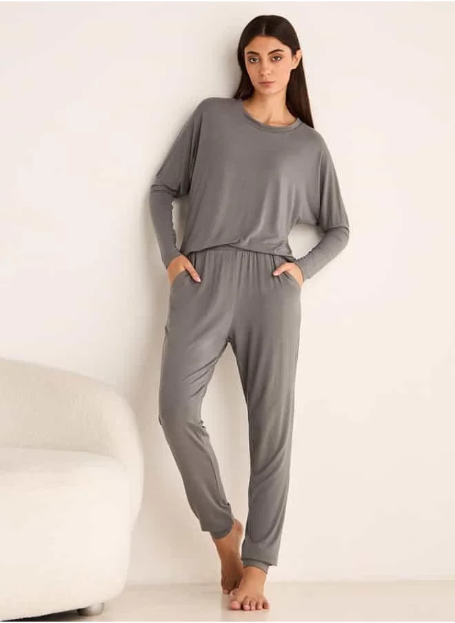 Aadaraya Aadaraya Drop Shoulder Long Sleeve T-shirt and Elasticated Joggers Set