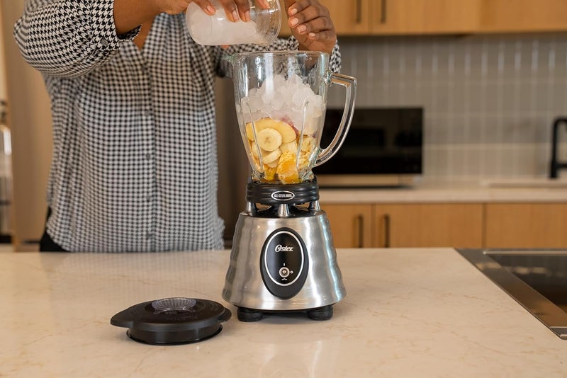 Oster خلاط تراثي من سلسلة كلاسيك مع وعاء زجاجي سعة 6 أكواب، قوة 1000 واط، خلاط مطبخ من الفولاذ المقاوم للصدأ - Image 3