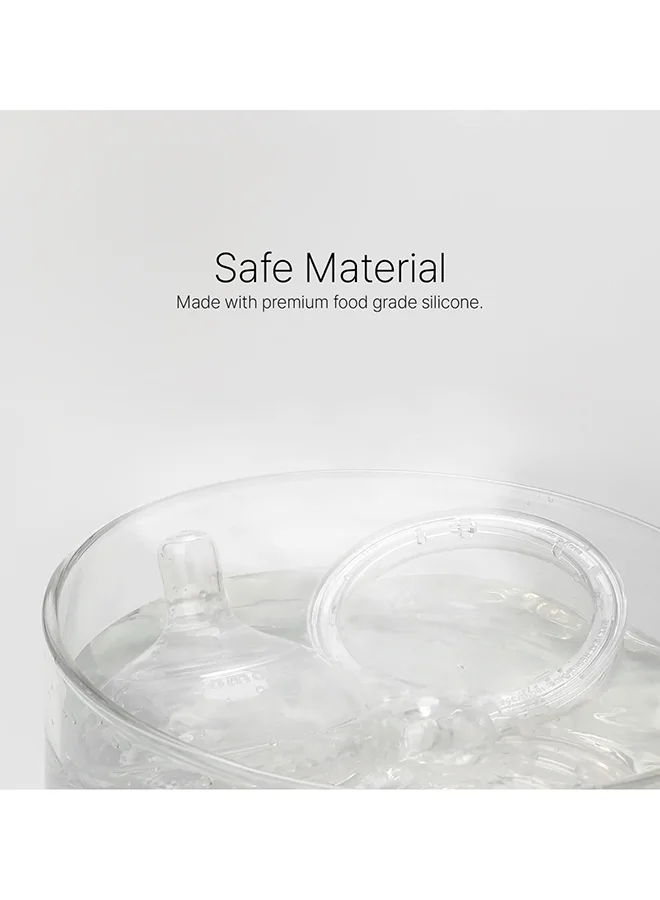 comotomo Natural Feel Baby Bottle 250 ML With Pack Of 2 Natural Teat Silicone Nipples, 3 Holes With Fast Flow, 6 Months +