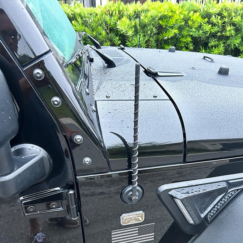 VOFONO VOFONO Spiral Short Antenna for Jeep Wrangler JK JL Unlimited Rubicon Sahara Gladiator 2007-2023, 9 Inch Flexible Rubber Antenna Replacement, Jeep Accessories Designed for Optimized Radio Reception - Image 1