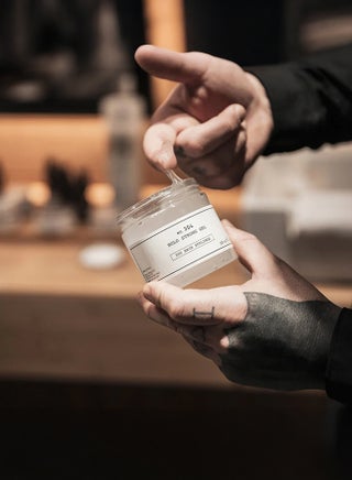 Strong Hold Hair Gel - Provides a Firm, Long-Lasting Hold, Creates Structured Styles & Adds Shine (200 ml) - view 2