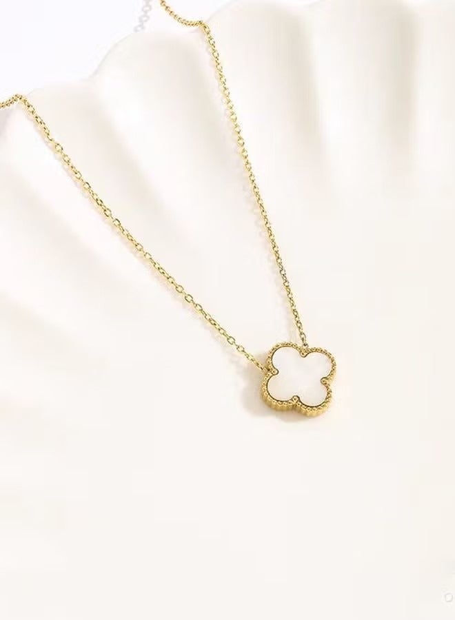 Women's 18k Gold Petal necklace, Reversible Lucky Flower Clover  - Image 3