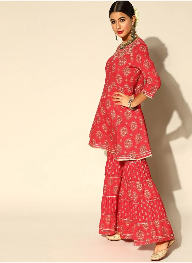 آي شين Anarkali Fit Printed Pattern Round Neck Three-Quarter Sleeves Red Colour Knitted Cotton Kurta Set for Women with Semi Elastic Closure - Blending Tradition with Modern Style