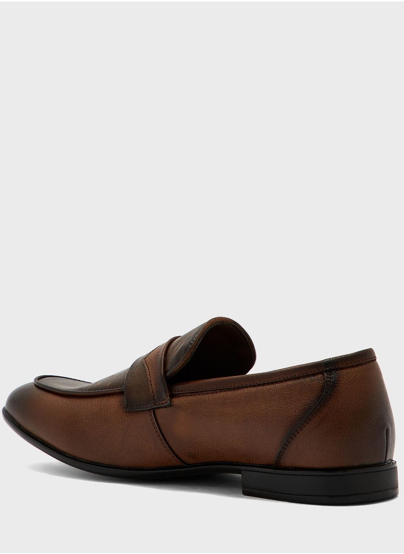 Robert Wood - Ostritch Print Detail Formal Slip Ons - Image 1