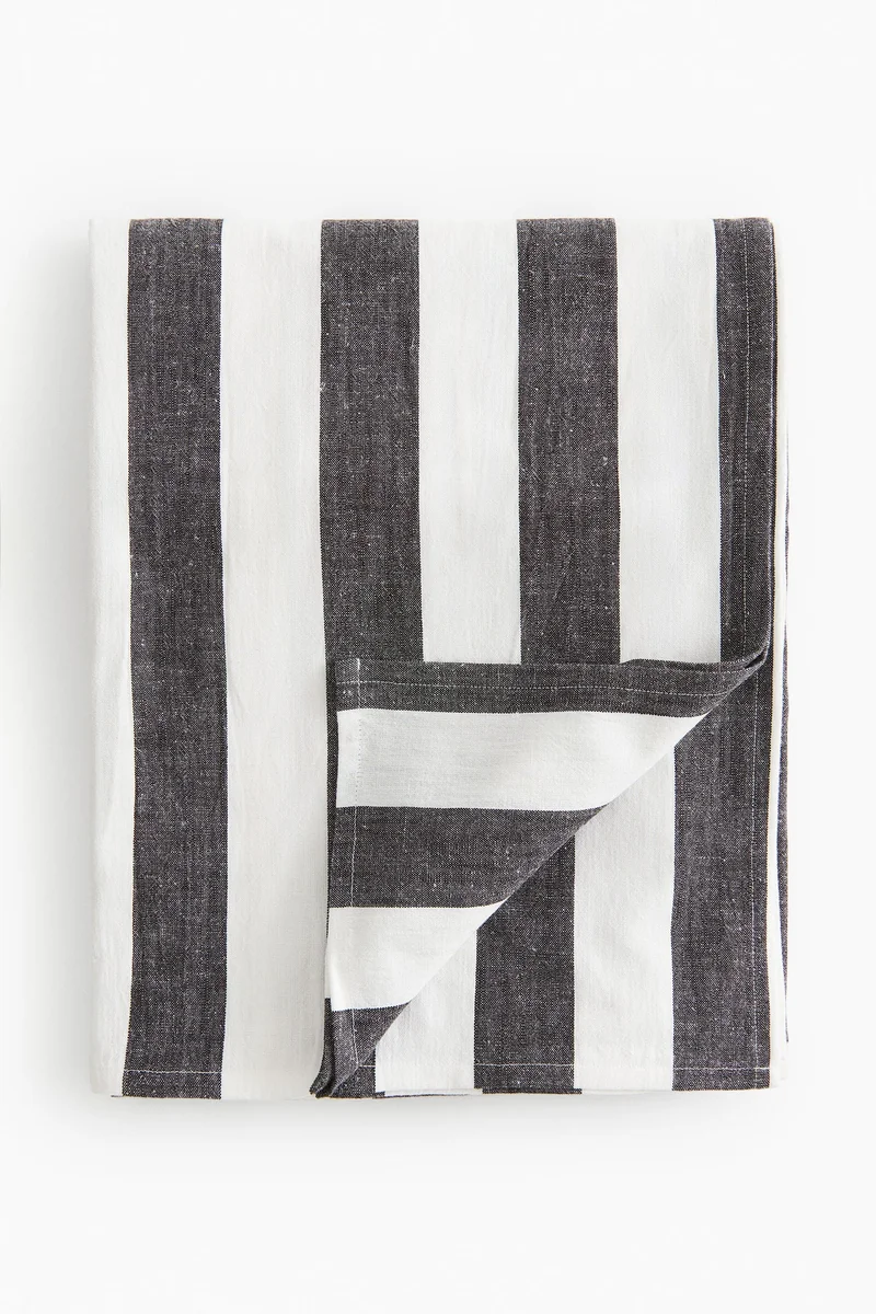 H&M Patterned cotton tablecloth