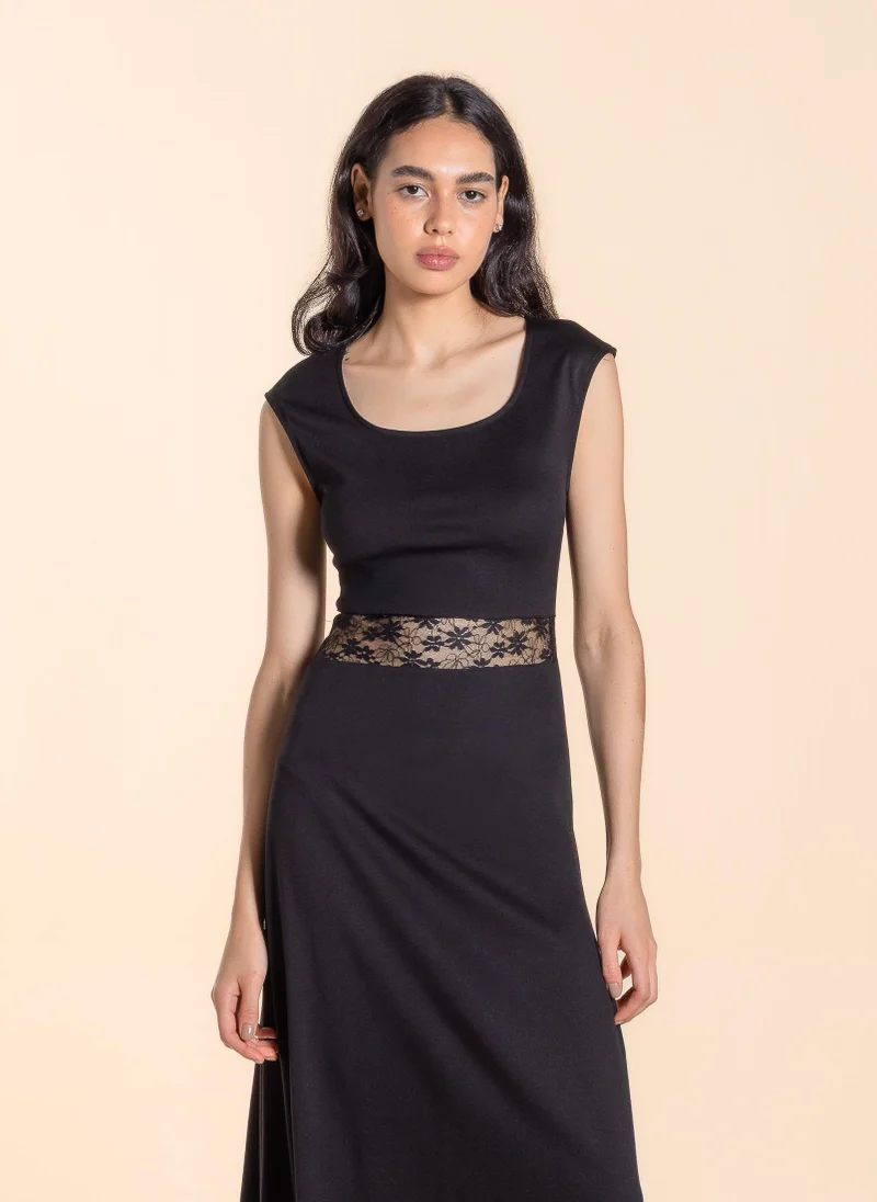 شايبس فستان ميدي بتفاصيل دانتيل