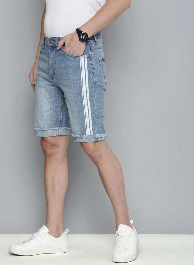 ذا انديان كراج كو Men Slim Fit Placement Print Mid-Rise Denim Shorts