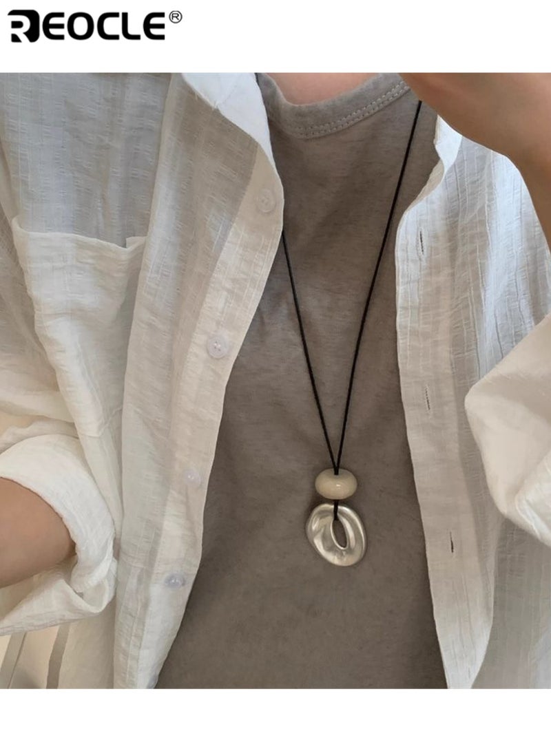 ريوكل قلادة نسائية غير منتظمة الشكل قلادة فنية بسيطة مع حبل أسود قابل للتعديل قلادة عصرية على الطراز البوهيمي بتصميم هندسي فريد - Image 3