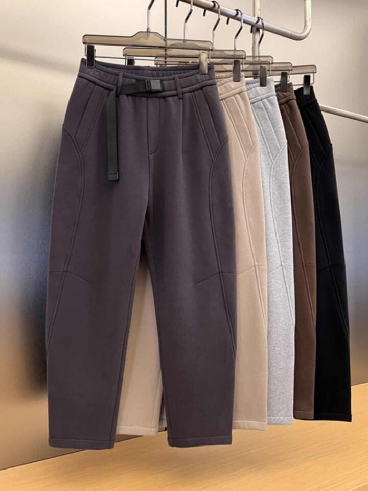 Unisex Classic Denim Jeans Loose Fit Daily Outdoor Wear - Image 2
