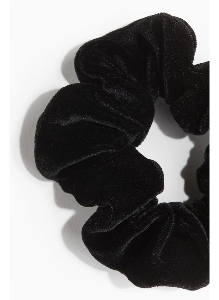 اتش اند ام Velour Scrunchie
