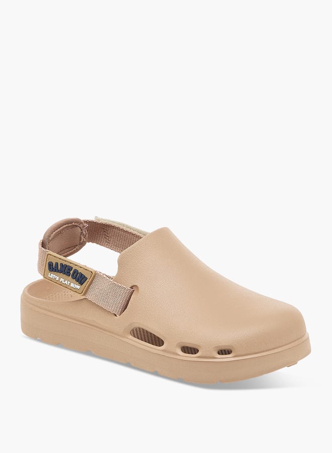 أكوا شباشب أطفال بتفاصيل تطريز وحزام خلفي - Image 3