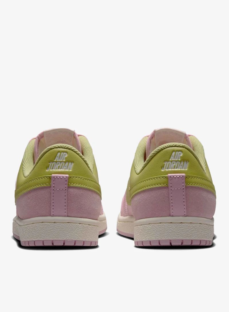 Jordan Red Women's Air Jordan Skyline Low Shoes for Women | Best Price UAE
