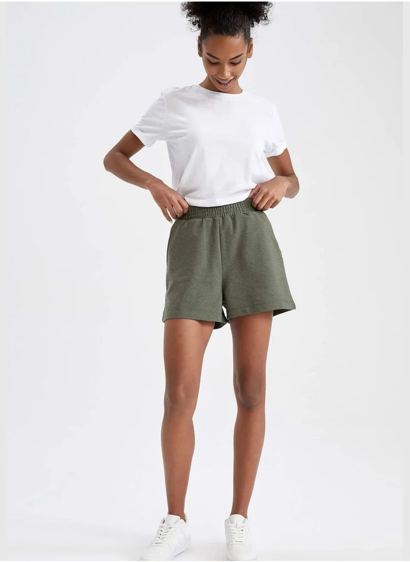 DeFacto Regular Hem Regular Fit Shorts