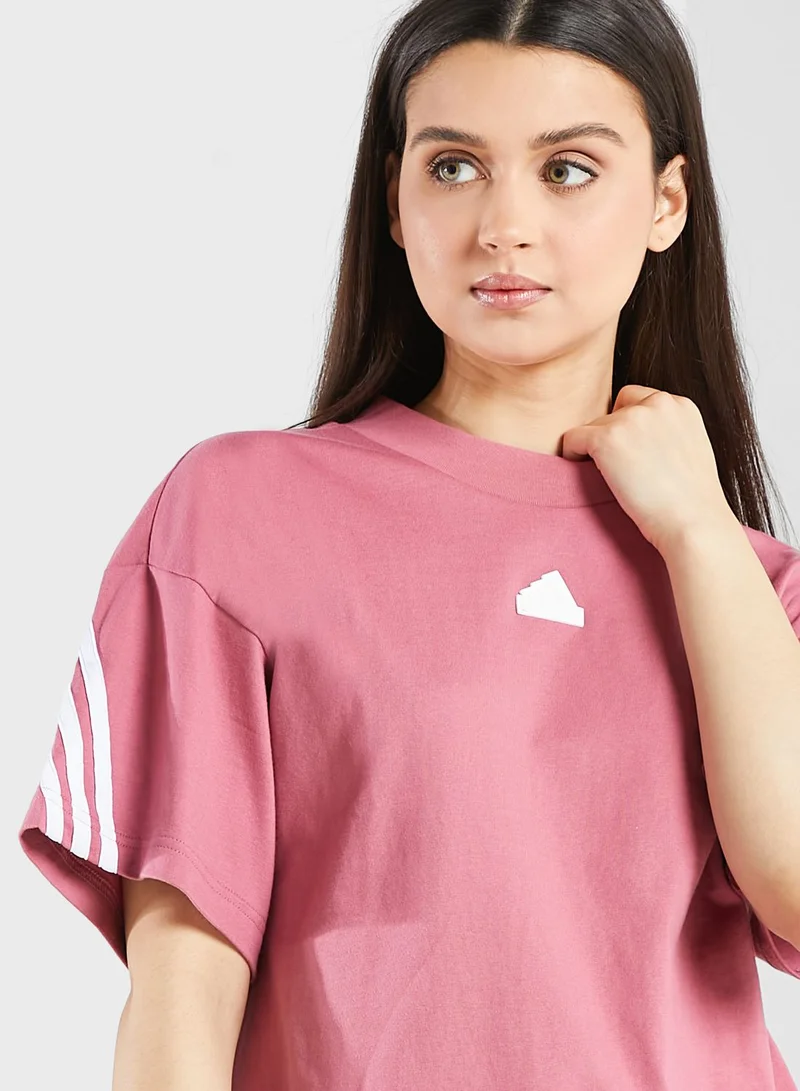adidas تيشيرت مزين بخطوط الماركة
