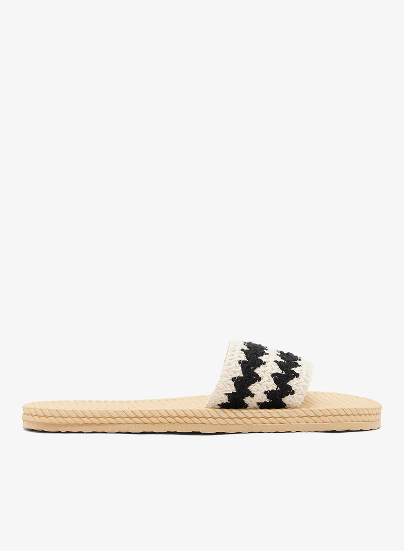 Raffia Material Flat Beach Sandals