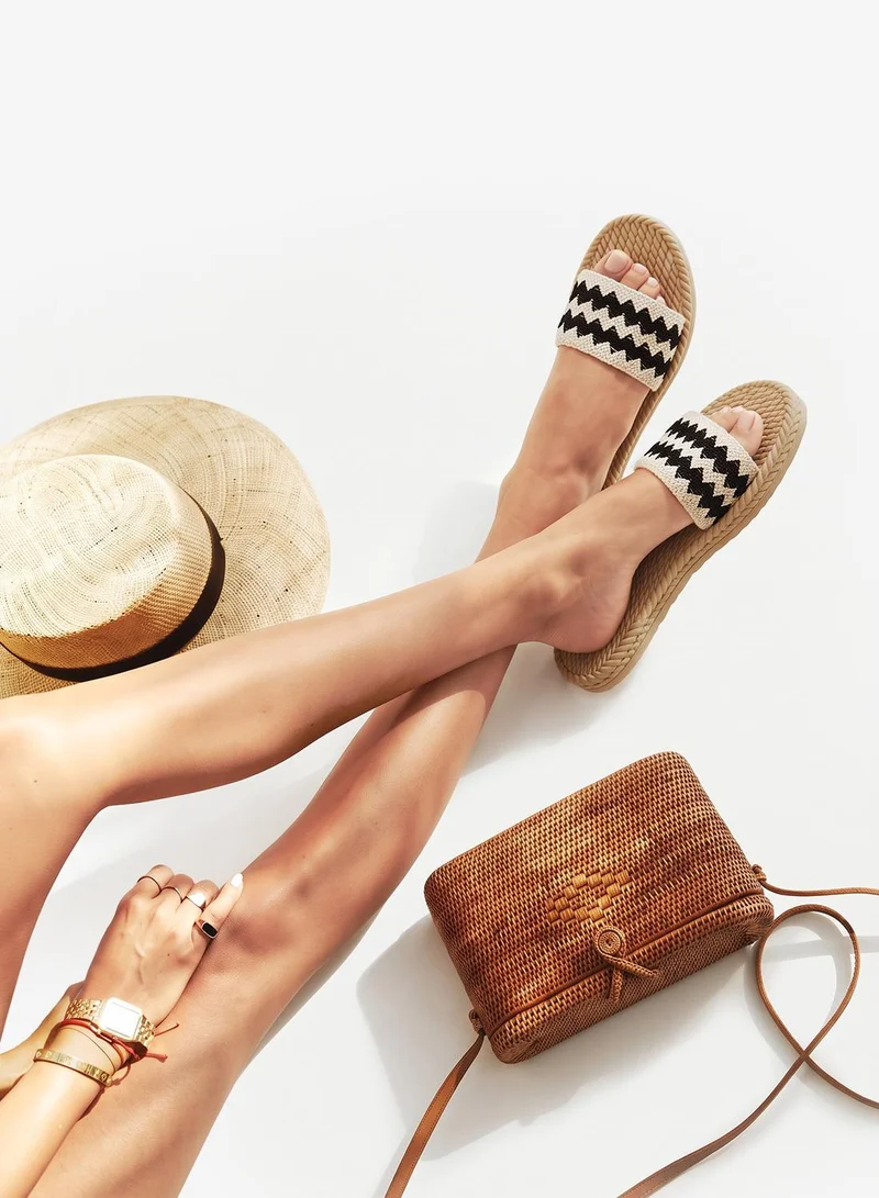 Ginger Raffia Material Flat Beach Sandals