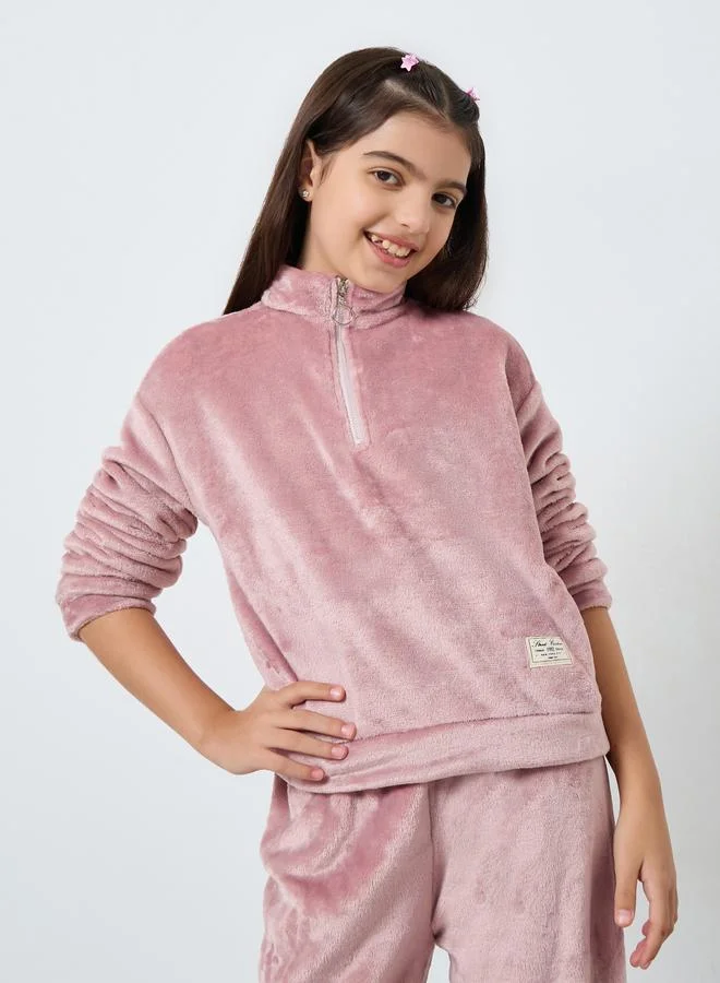 Styli Styli Faux Fur Half-Zip Front Sweatshirt and Joggers Set