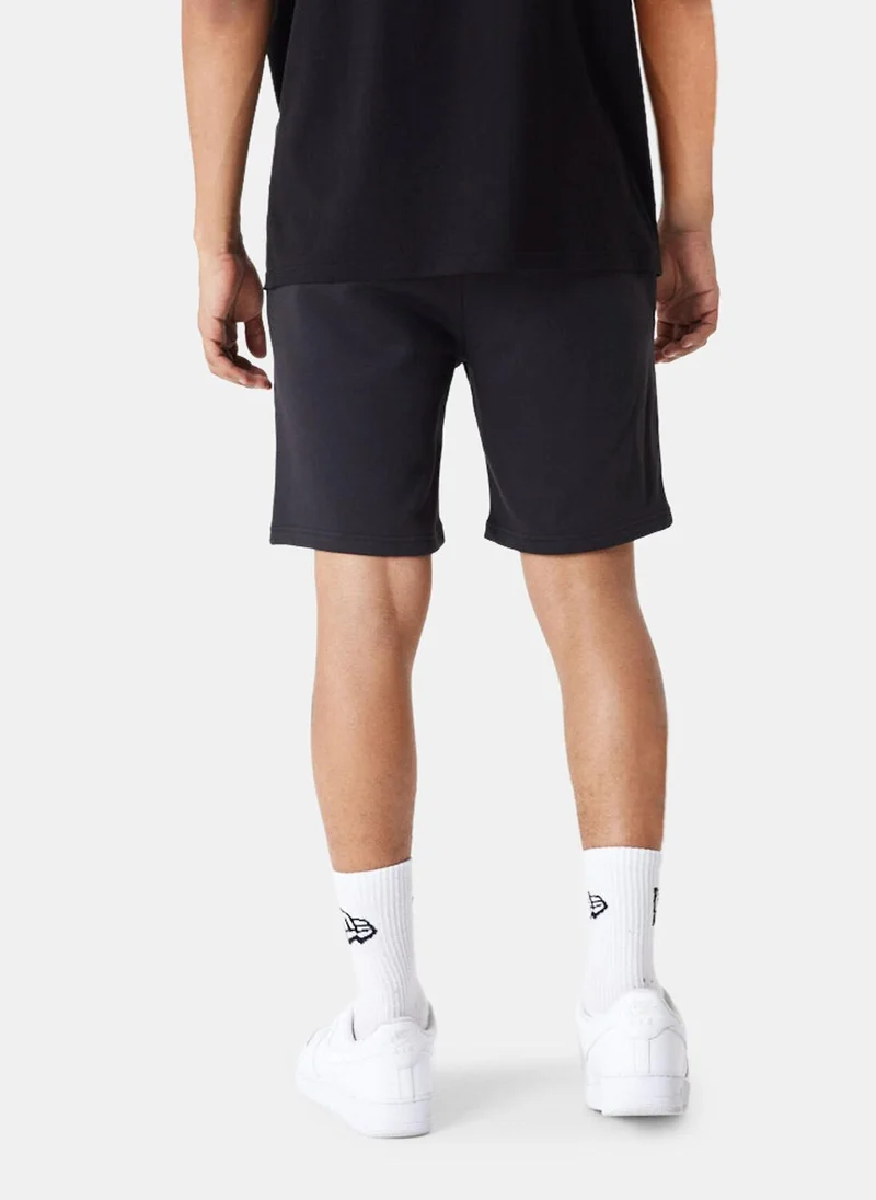NEW ERA Men's New York Yankees Essentials Shorts