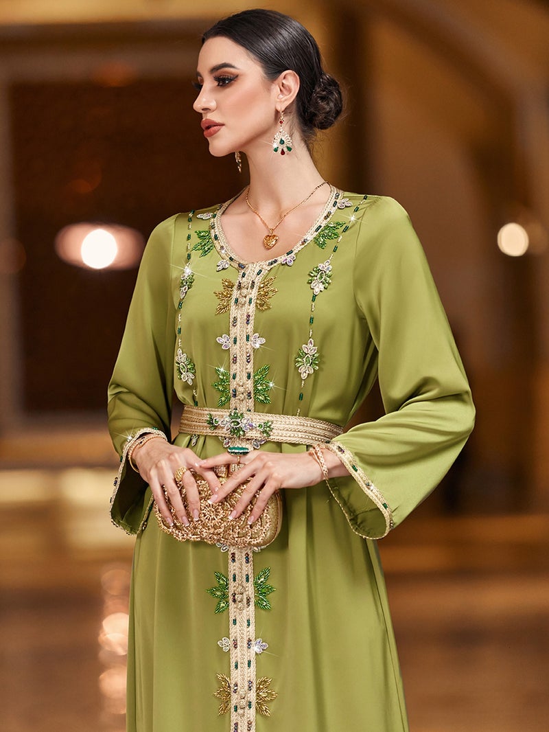 Qi Ta Moroccan Style Embellished Long Dress with Round Neck and Side Slit - Elegant Evening Gown - Image 4