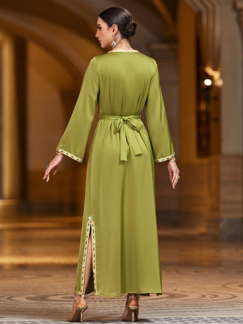 Qi Ta Moroccan Style Embellished Long Dress with Round Neck and Side Slit - Elegant Evening Gown - Image 5