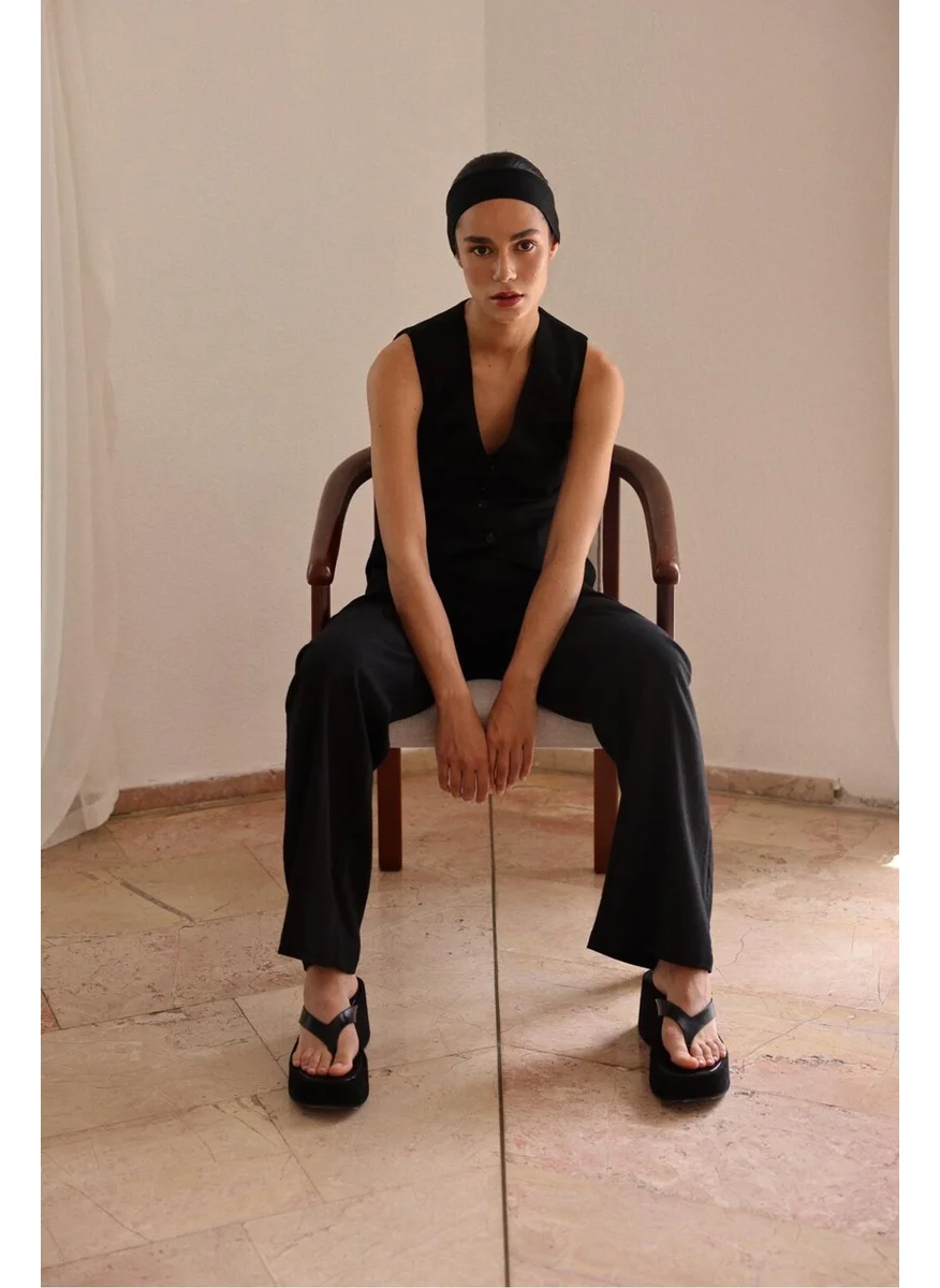 سود كوليكشن Saud Collection Black Gabriel Single Pleated Linen Trousers
