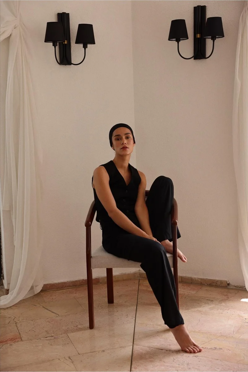 سود كوليكشن Saud Collection Black Gabriel Single Pleated Linen Trousers